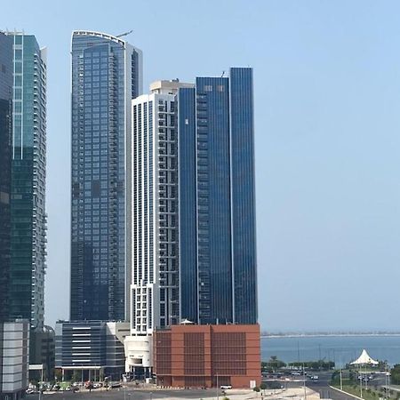 Sharing Motel Rooms Abu Dhabi Exterior photo