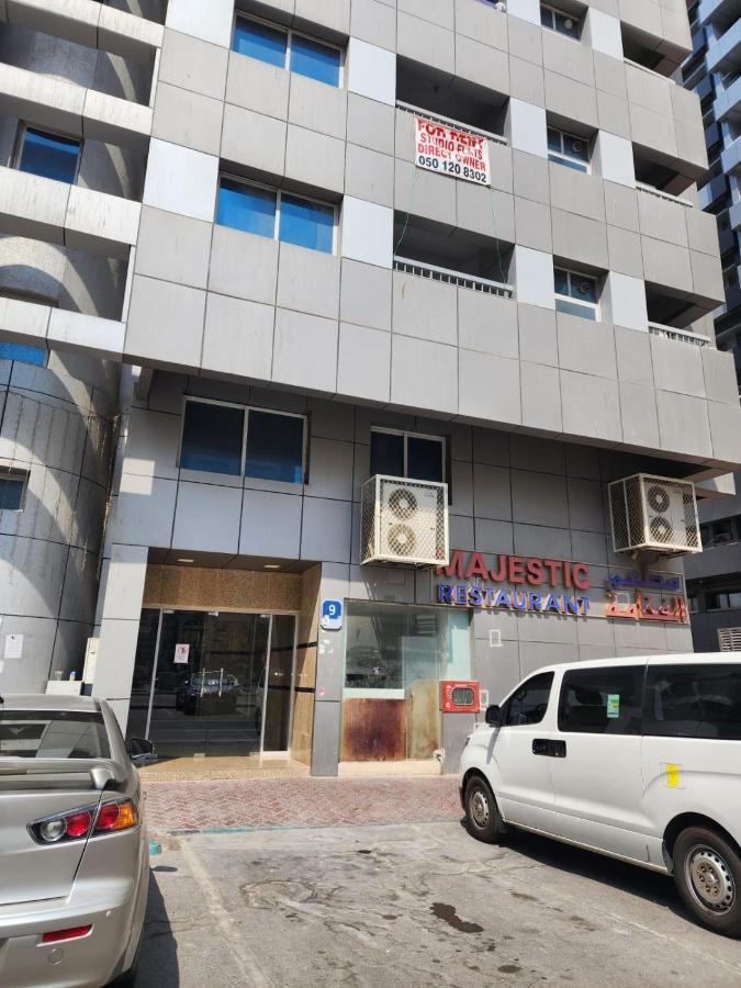 Sharing Motel Rooms Abu Dhabi Exterior photo