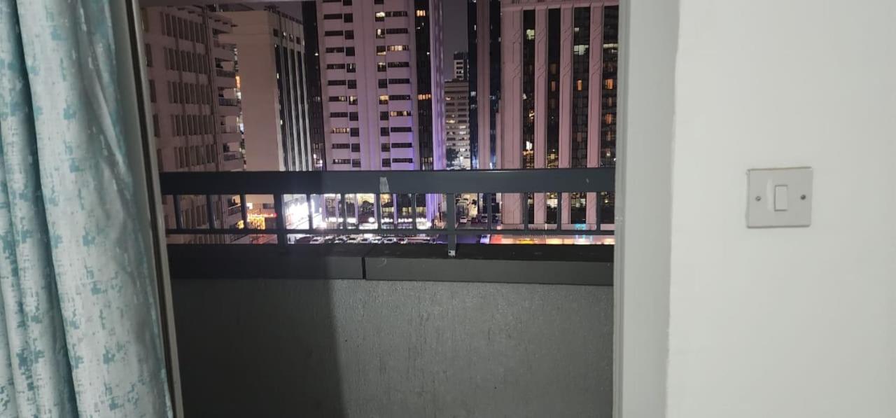 Sharing Motel Rooms Abu Dhabi Exterior photo